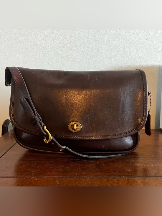 Coach Handbags - Vintage Coach Bag